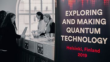 Titelbild des Events Exploring and Making Quantum Technologies